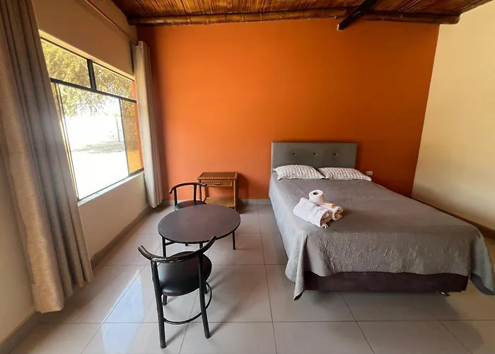 Hospedaje La Huega